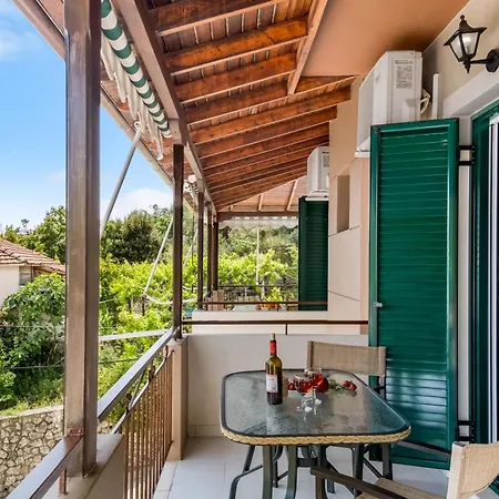 Nikoleta 2 Apartman Nikiána